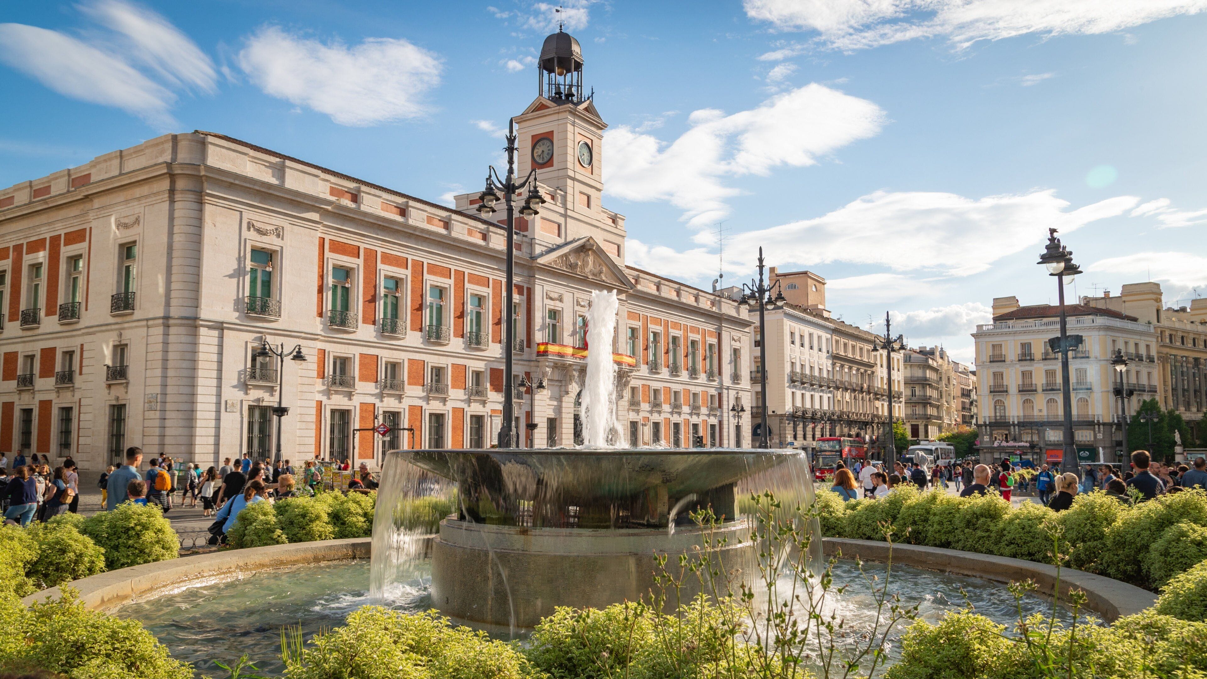 Puerta del Sol in Madrid Centro - Tours and Activities | Expedia.ca