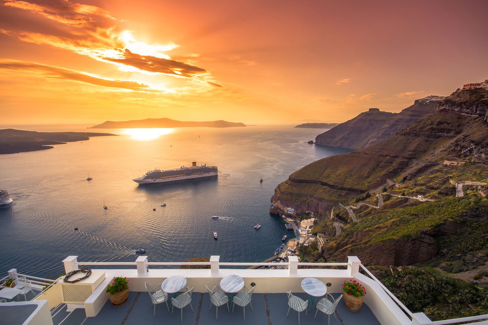 Spend One Day In Santorini From A Cruise Ship: Santorini In A Day Itinerary