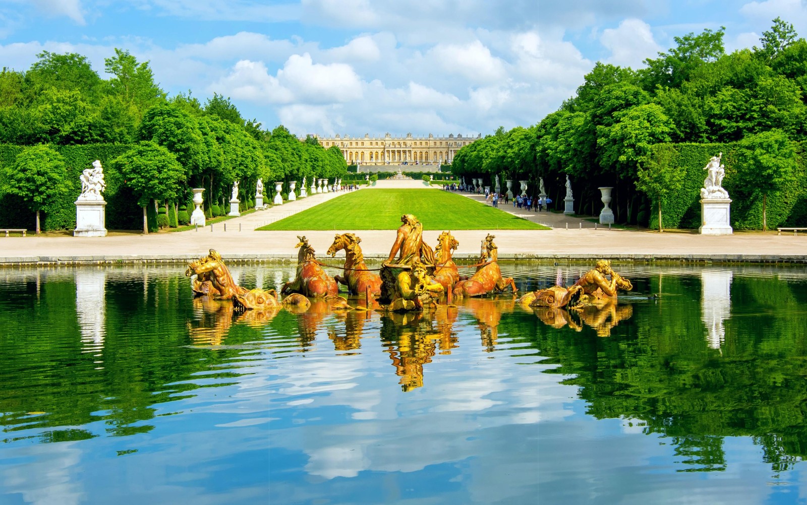 Palace of Versailles - Tickets, opening hours and useful info