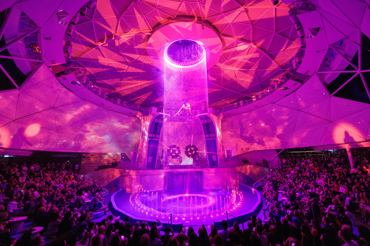 Watch: How to spend an evening onboard Icon of the Seas - Cruise Trade News
